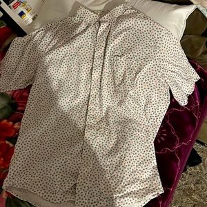 BEAUTIFUL RED WHITE and BLUE COLLAR DRESS SHIRT